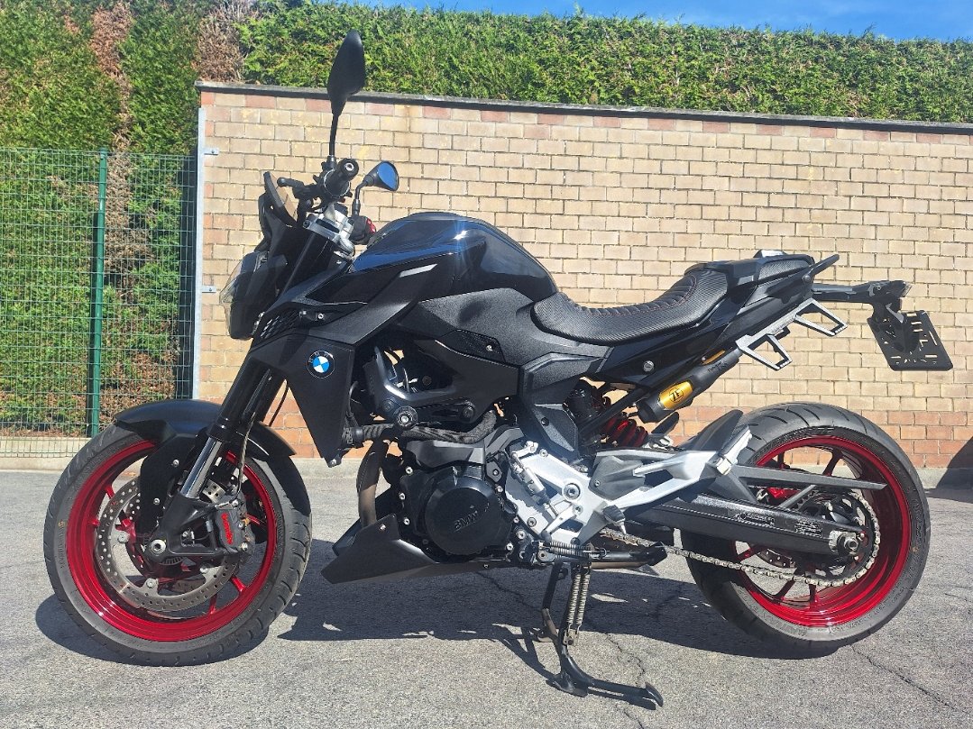 BMW F 900 R