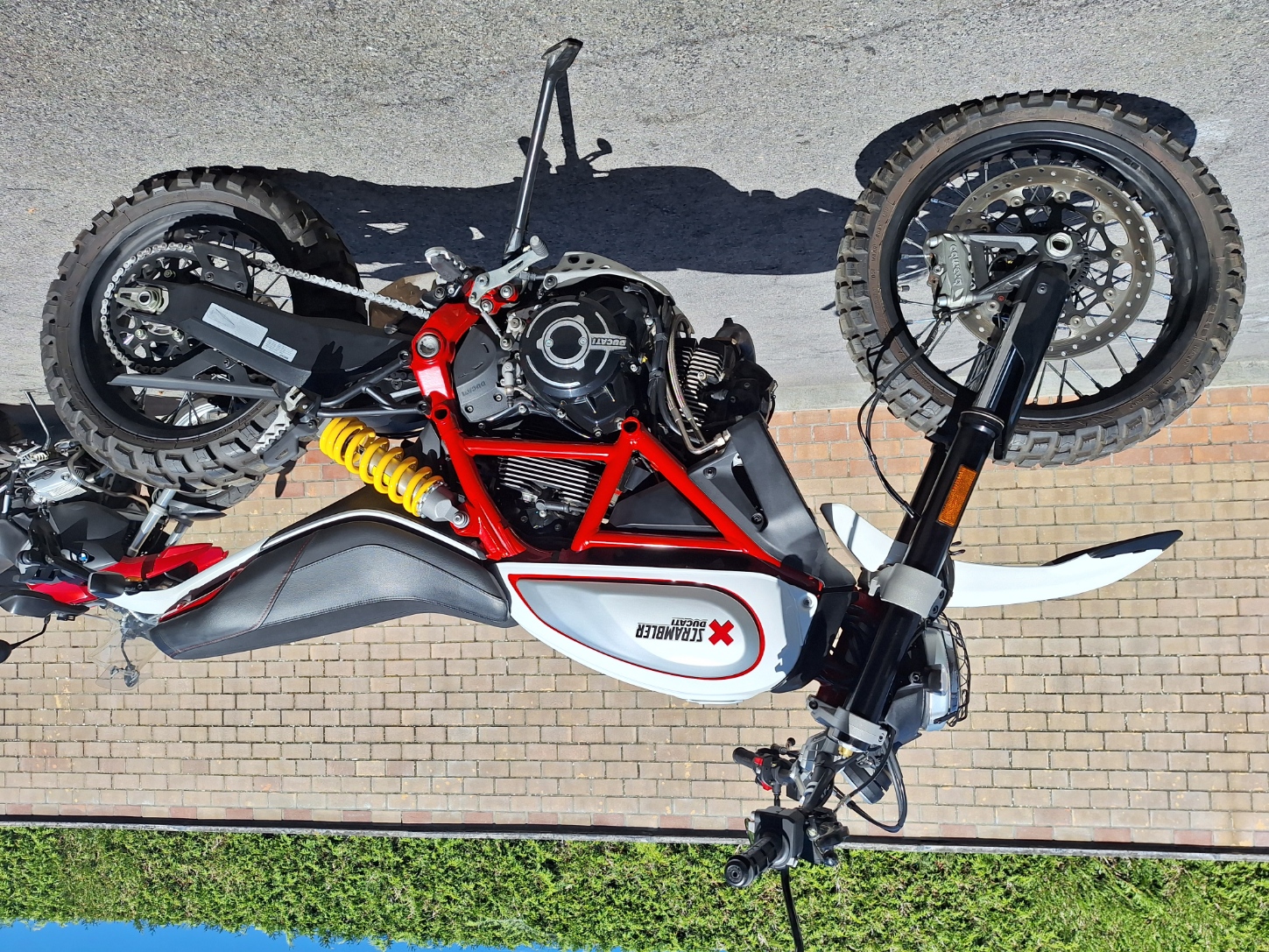>Ducati Scrambler  800 desert sled