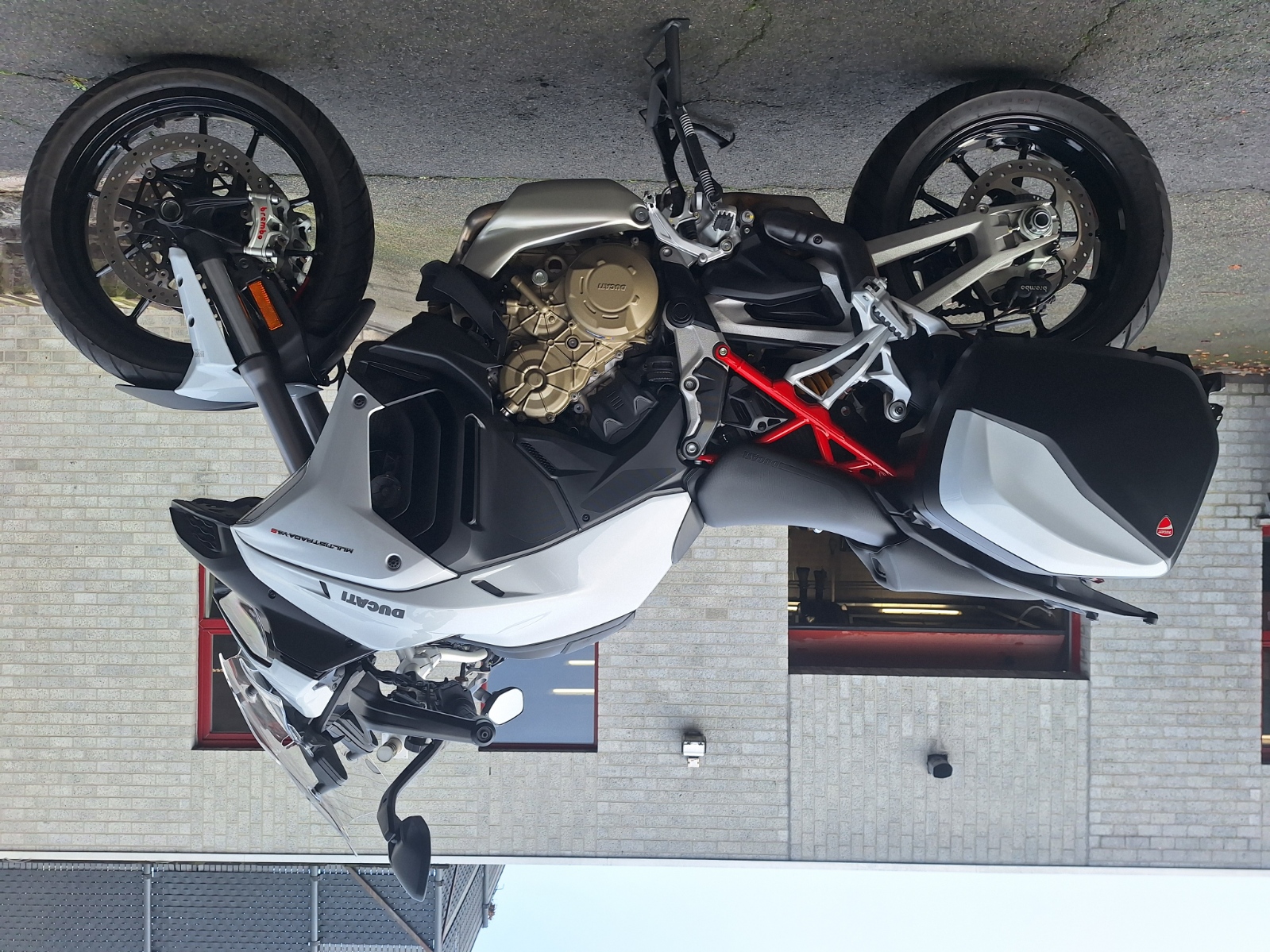 Ducati multistrada V4 S