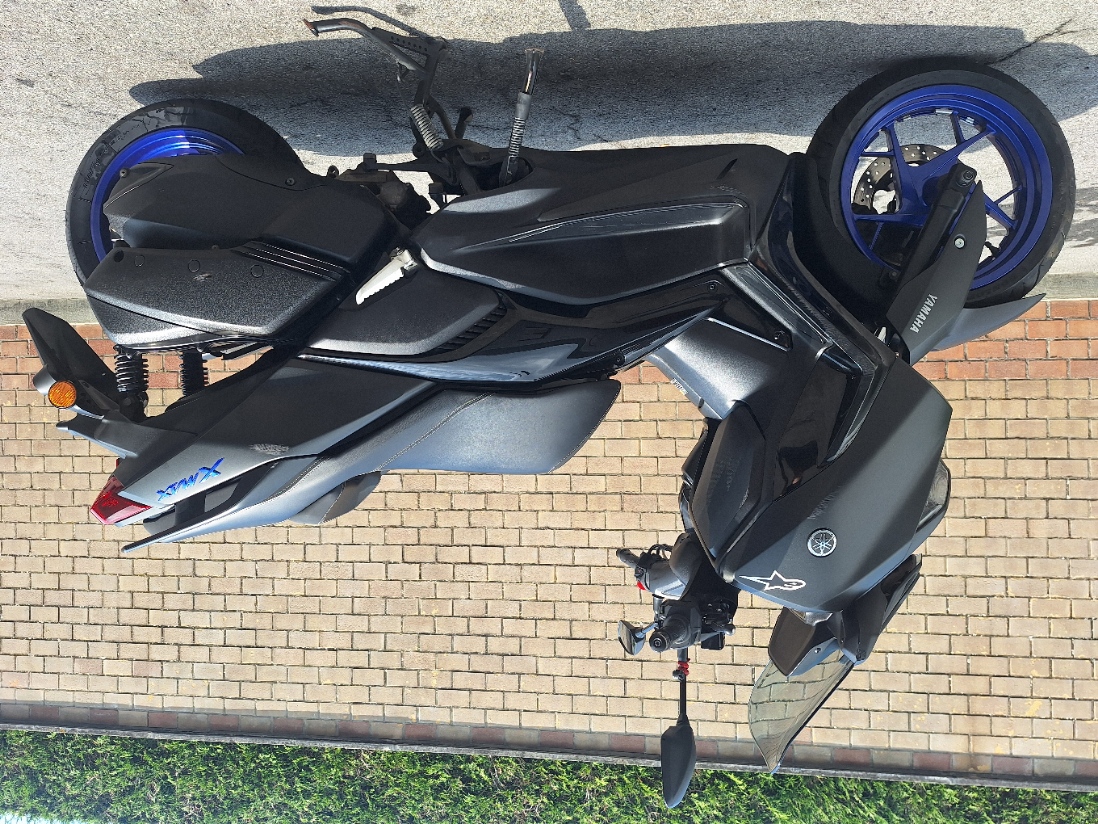 >Yamaha X-Max 300